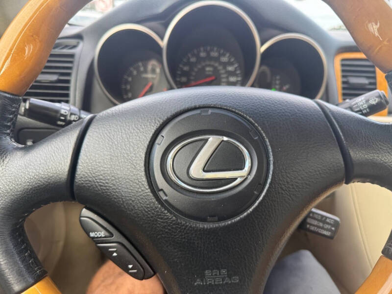 2003 Lexus SC 430