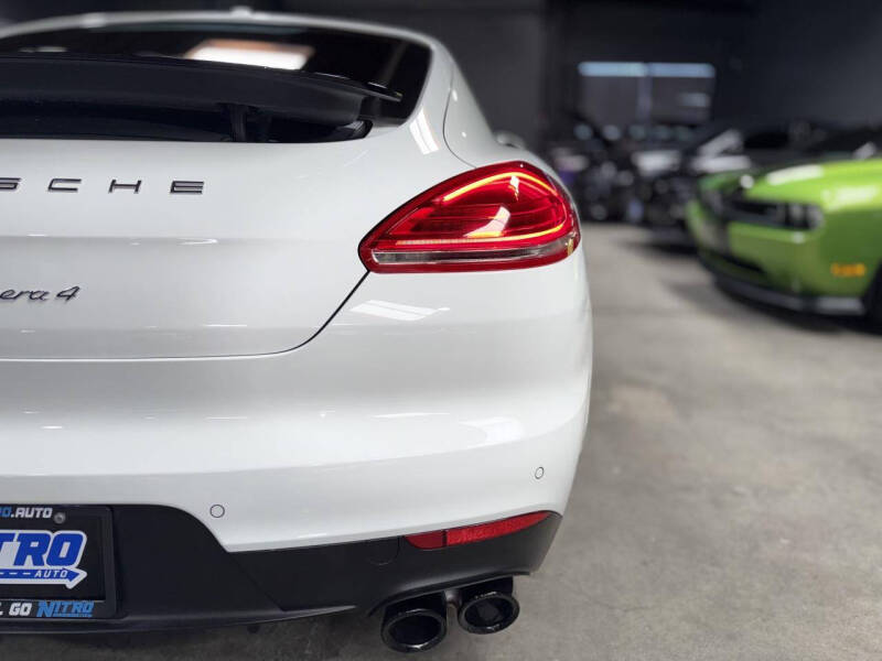 2014 Porsche Panamera 4