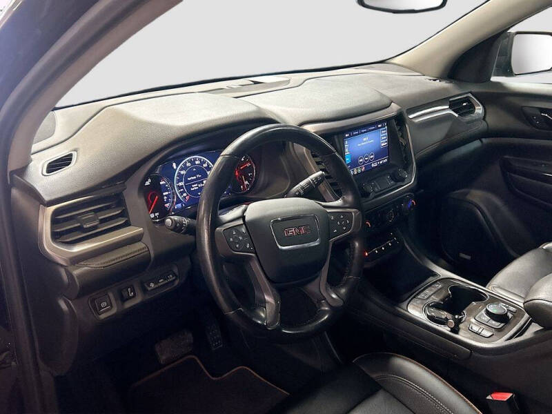 2021 GMC Acadia AT4