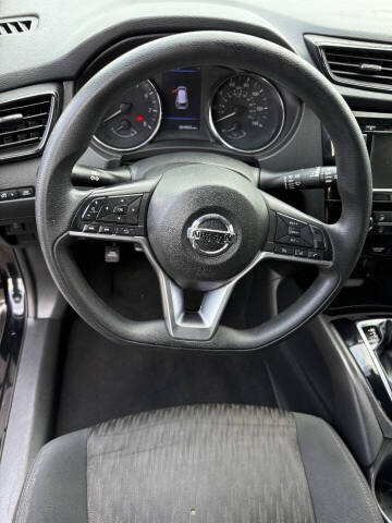 2018 Nissan Rogue S