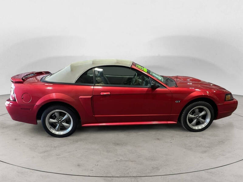2002 Ford Mustang GT Deluxe