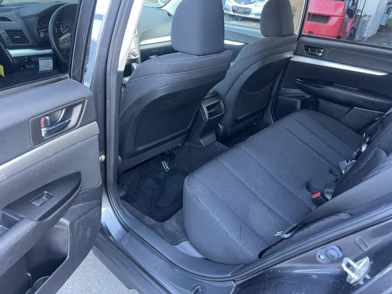 2011 Subaru Outback 2.5i Premium