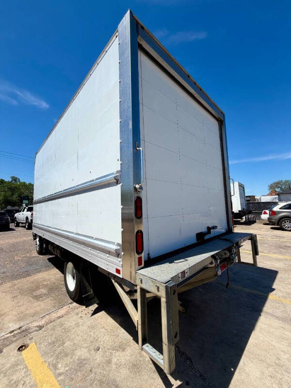 2019 Hino 155
