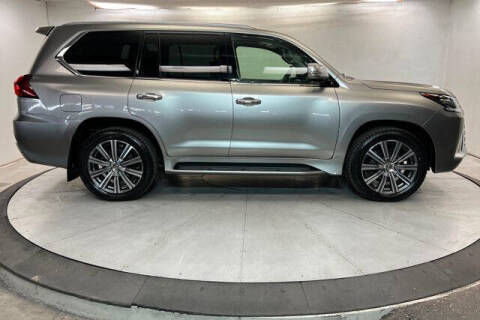 2017 Lexus LX 570