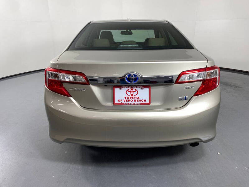 2014 Toyota Camry Hybrid XLE