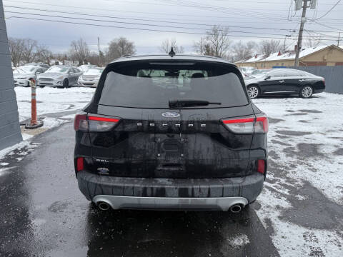 2021 Ford Escape SEL