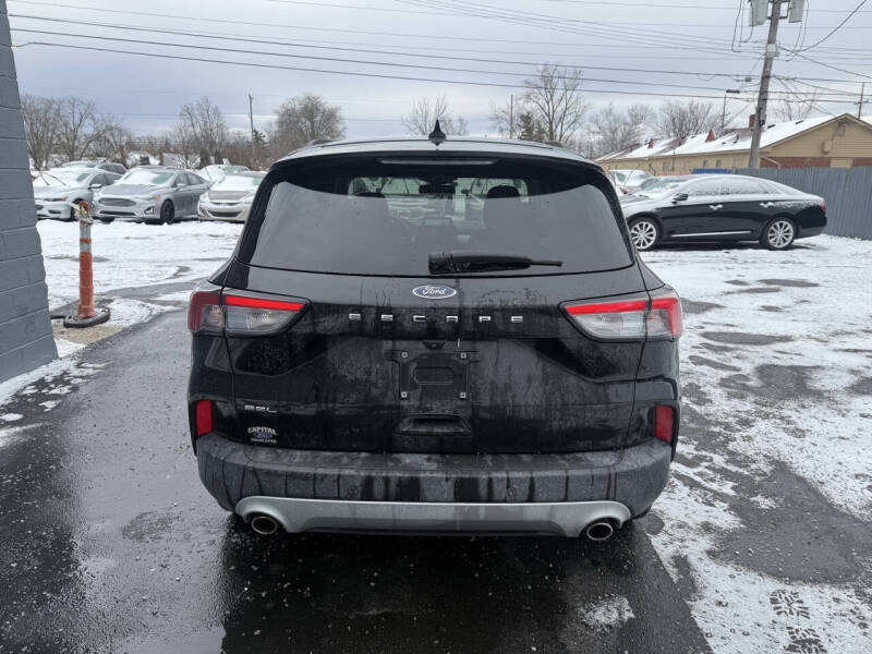 2021 Ford Escape SEL