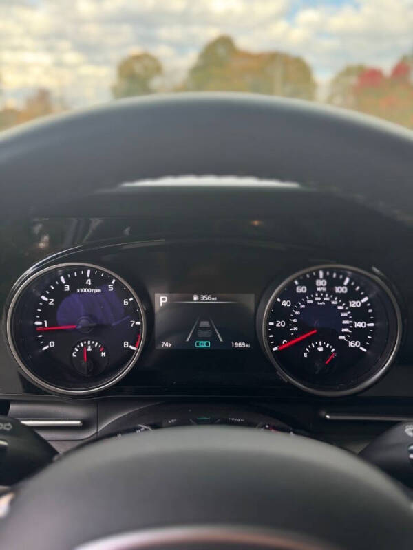 2024 Kia Carnival EX