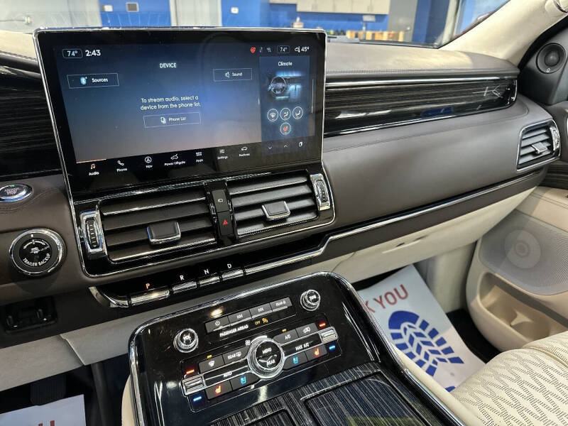 2024 Lincoln Navigator Black Label