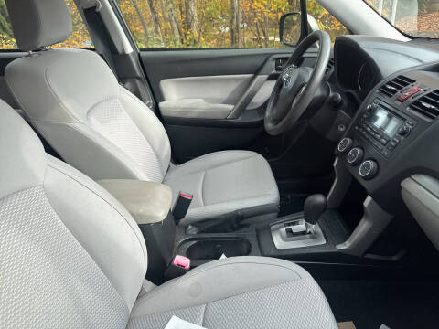 2015 Subaru Forester 2.5i