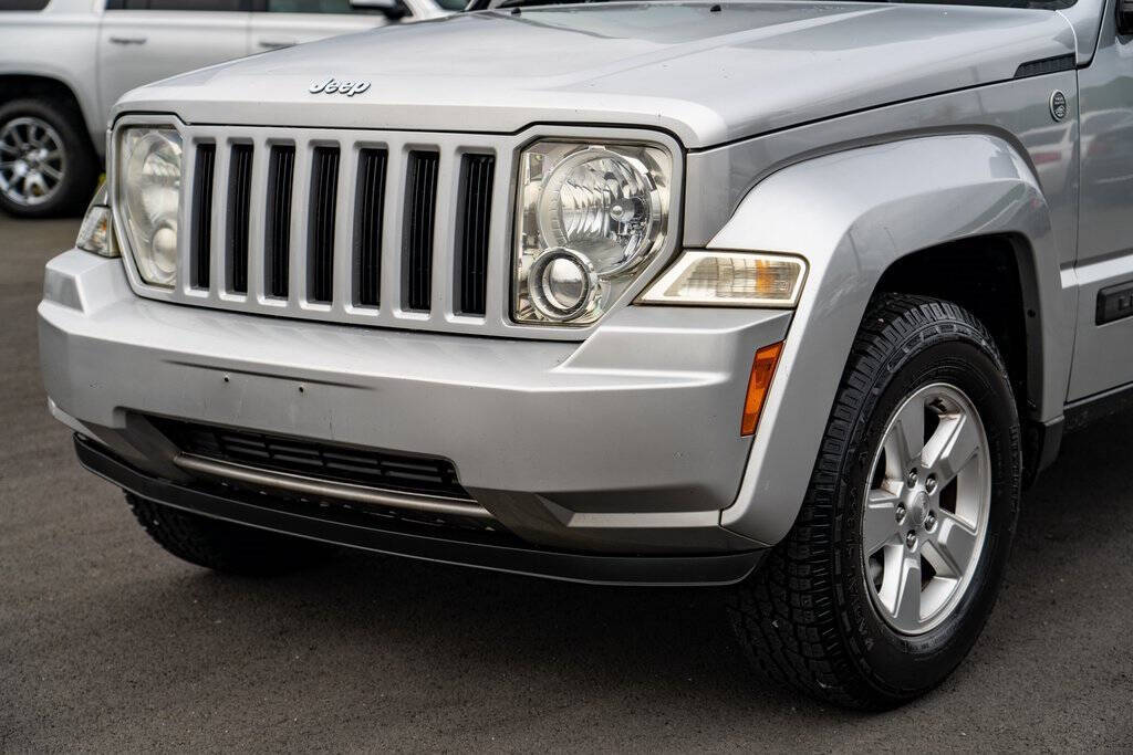 2012 Jeep Liberty for sale at Auto Destination in Puyallup, WA