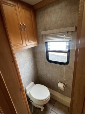 2005 Freightliner xc37