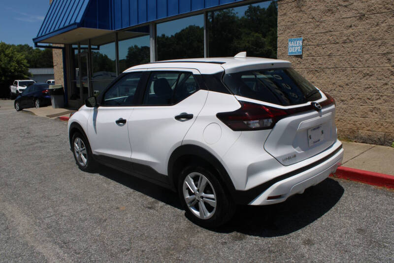 2023 Nissan Kicks S