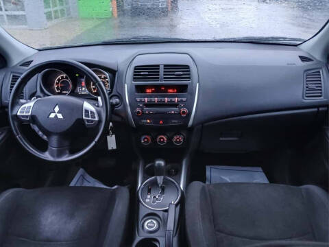 2013 Mitsubishi Outlander Sport ES