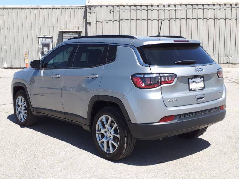 2024 Jeep Compass Latitude Lux