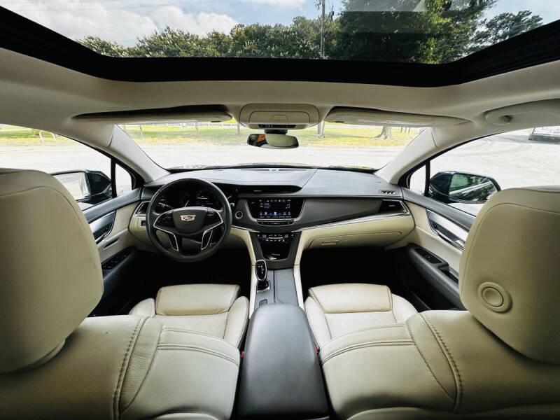 2017 Cadillac XT5 Luxury