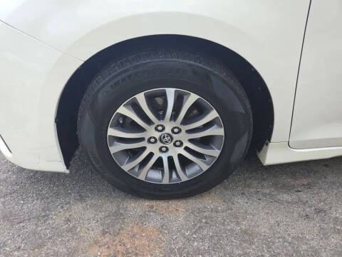 2018 Toyota Sienna
