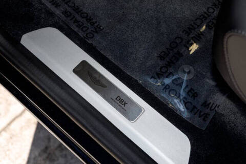 2026 Aston Martin DBX 707