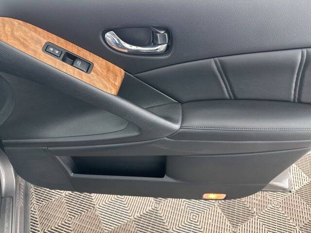 2012 Nissan Murano LE