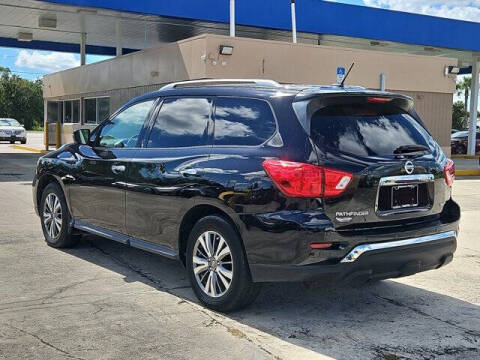 2018 Nissan Pathfinder SL