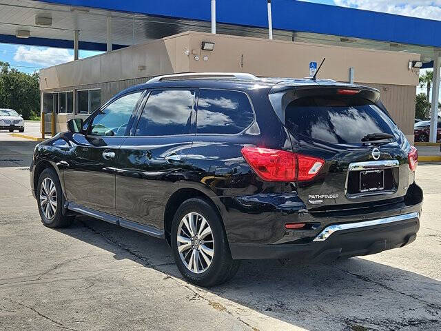 2018 Nissan Pathfinder SL
