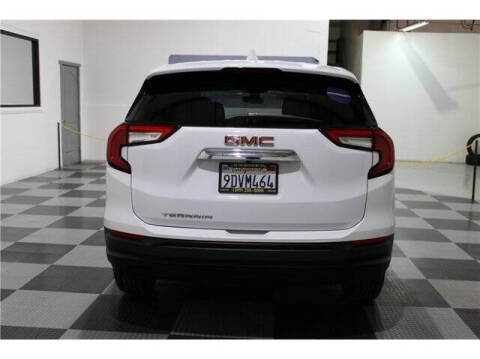 2022 GMC Terrain SLE