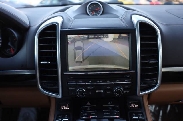 2014 Porsche Cayenne GTS