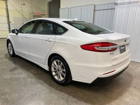 2020 Ford Fusion SE