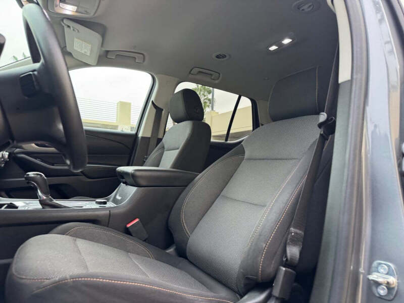 2020 Chevrolet Traverse LS