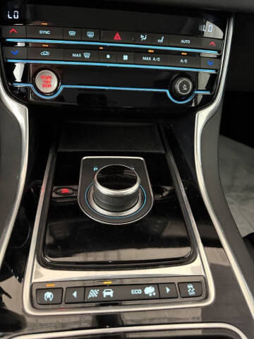 2017 Jaguar XF 35t Premium
