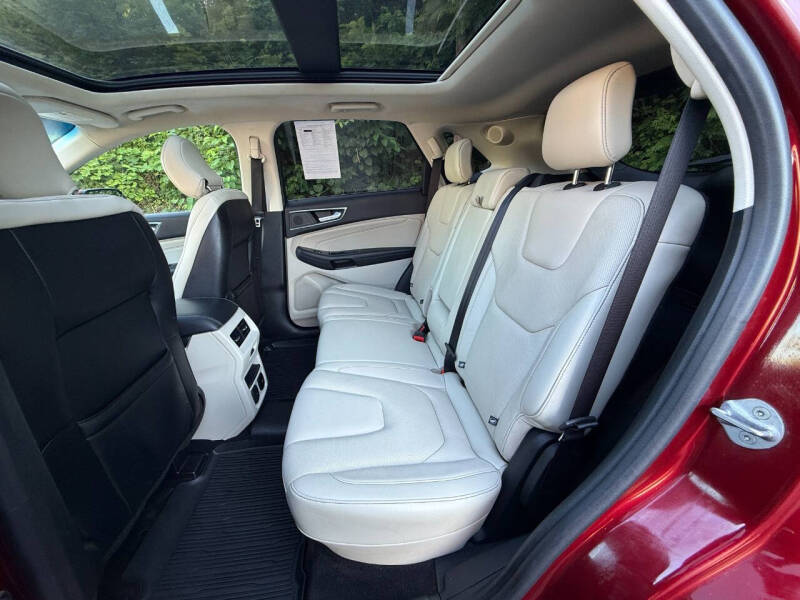 2019 Ford Edge Titanium
