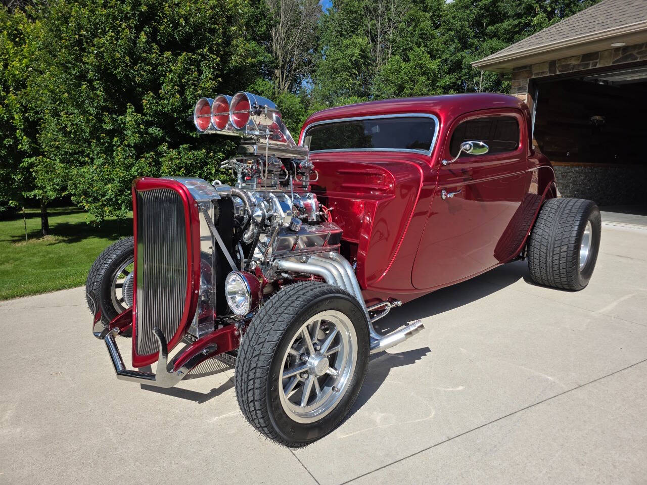 1933 Ford Coupe 1