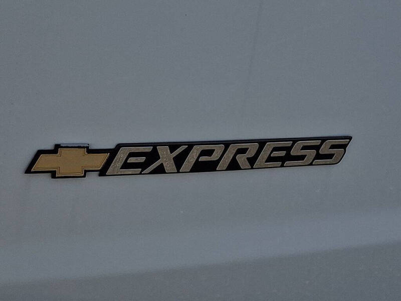 2026 Chevrolet Express 2500