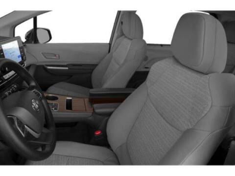 2021 Toyota Sienna LE 8-Passenger