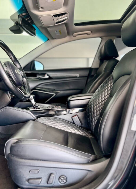 2018 Kia Cadenza Premium