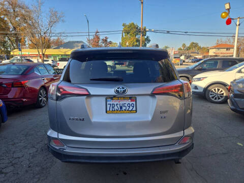 2016 Toyota RAV4 LE