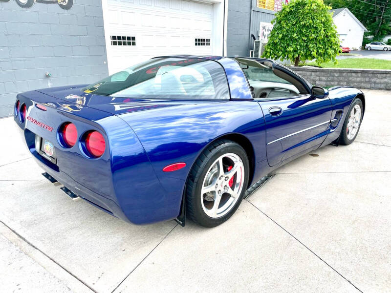2004 Chevrolet Corvette