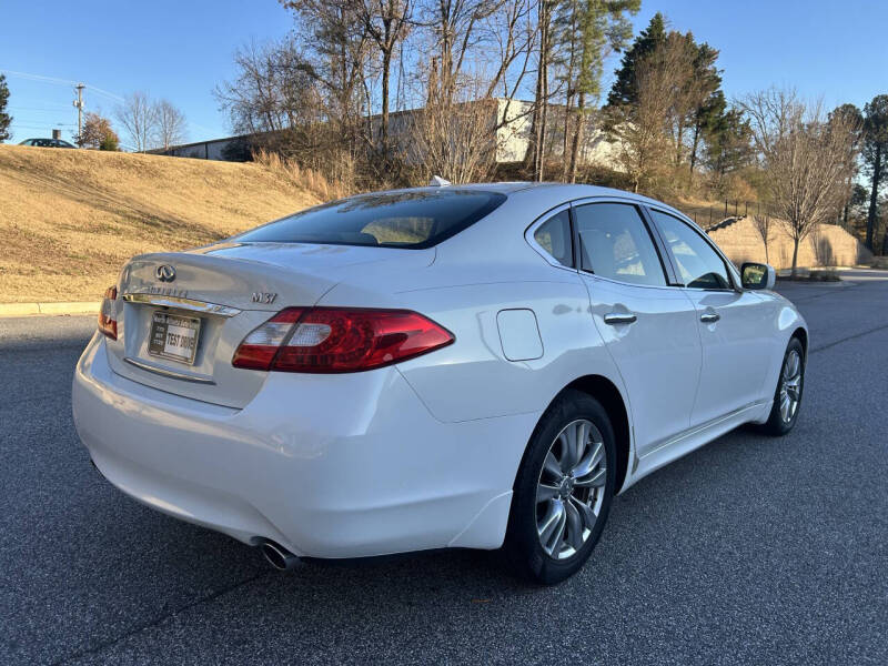 2012 Infiniti M37