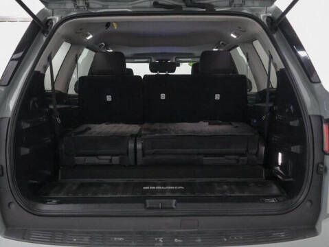 2024 Toyota Sequoia SR5