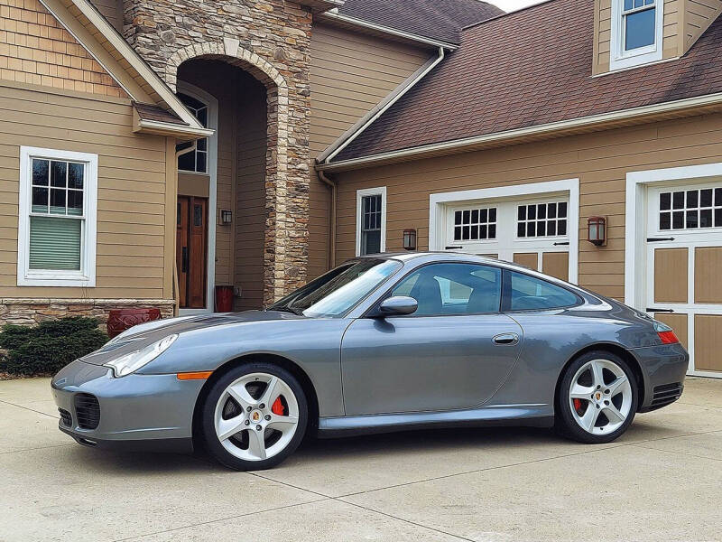 2004 Porsche 911 Carrera 4S