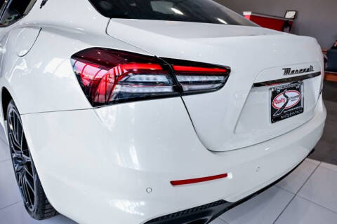 2022 Maserati Ghibli Modena