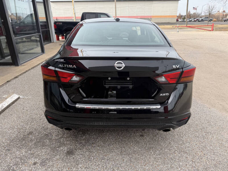 2021 Nissan Altima 2.5 SV
