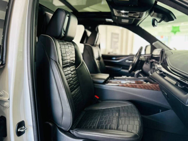 2022 Cadillac Escalade Sport Platinum