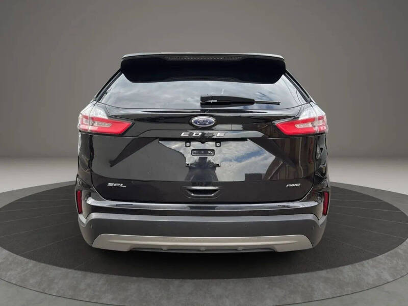 2023 Ford Edge