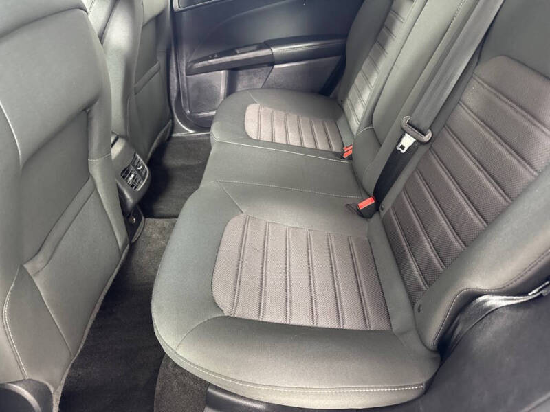 2019 Ford Fusion Hybrid SE