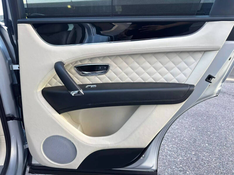 2019 Bentley Bentayga V8