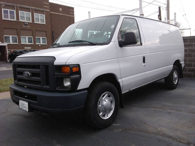 2014 Ford E-Series for sale at Village Auto Outlet in Milan IL