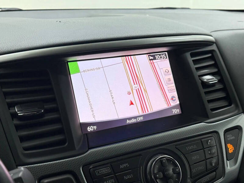 2018 Nissan Pathfinder SL