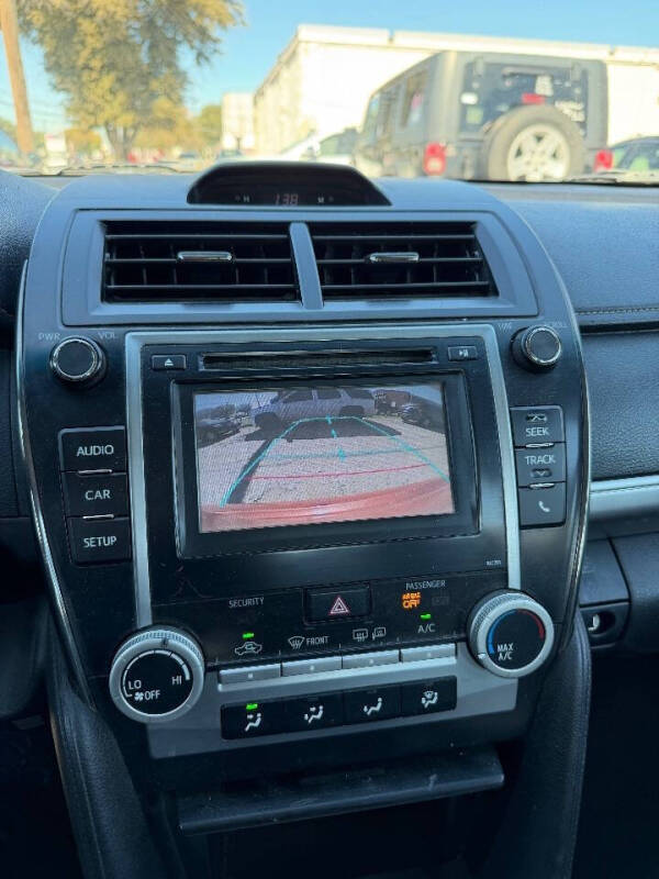 2014 Toyota Camry SE