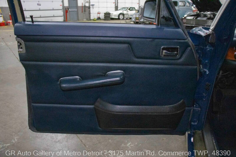 1975 Mercedes-Benz 280-Class